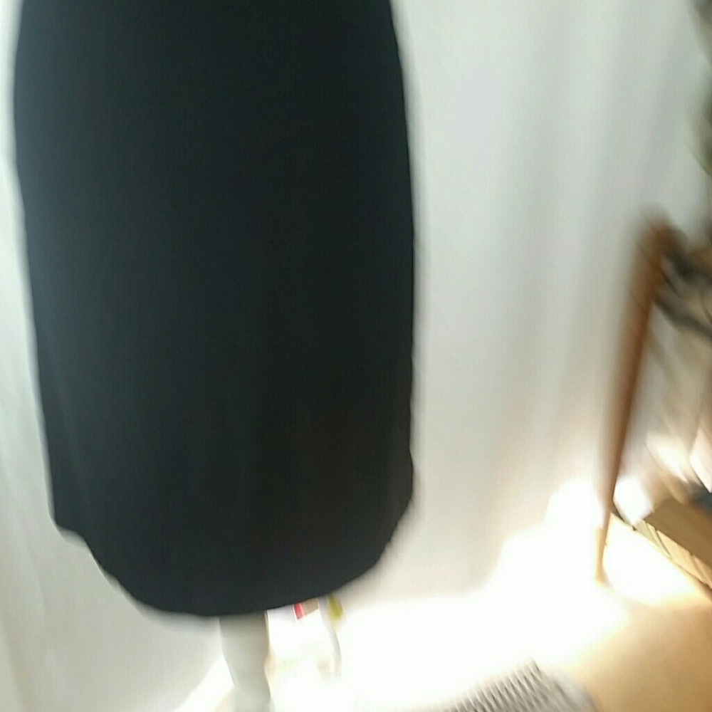 Dress - Picture 5 of 7